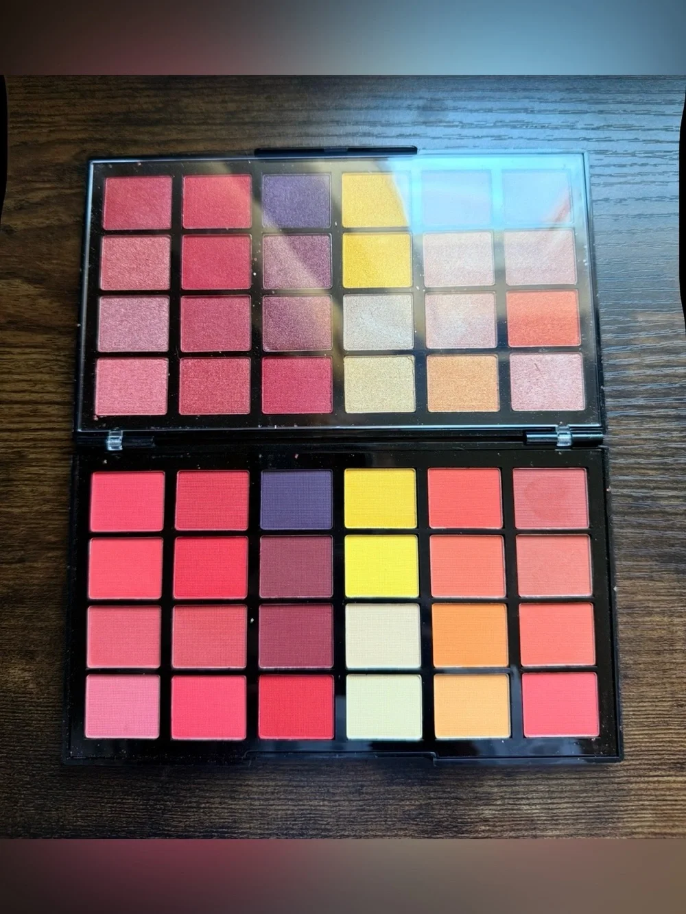Revolution Colour Book CB03 Eyeshadow Palette